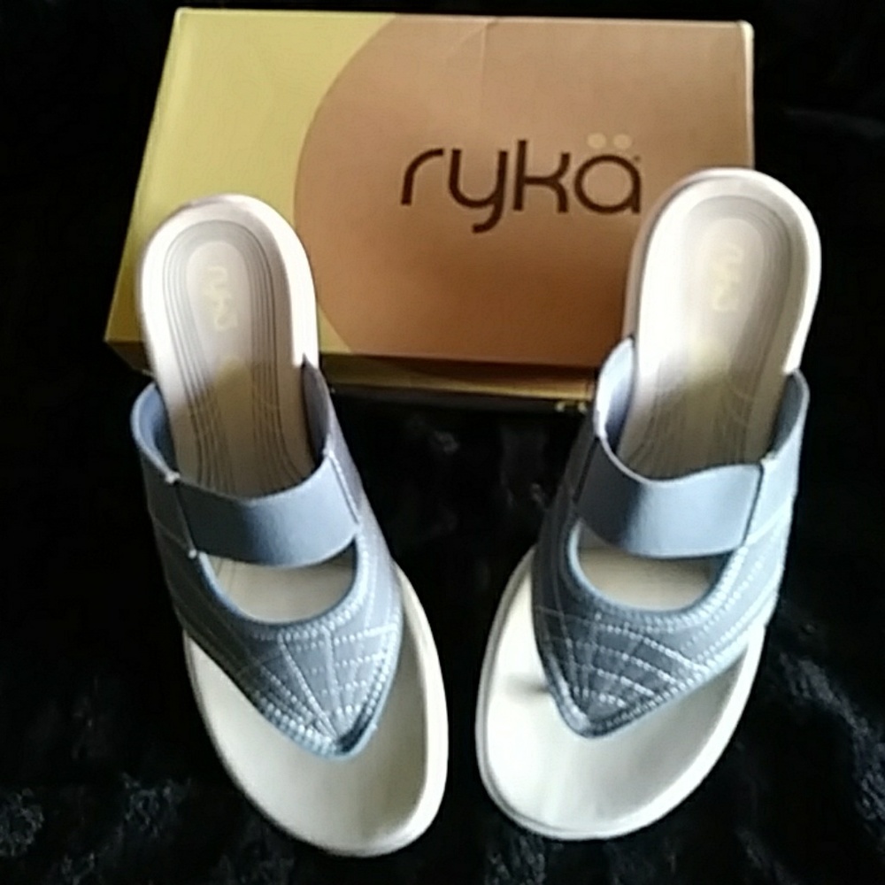 Shoe open toe canvas sandal